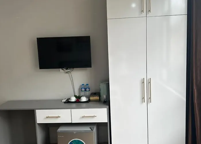 Anonymous Hotel *